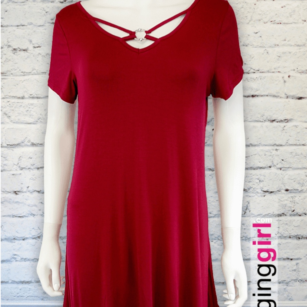 Clothes - Picture 2 of 4